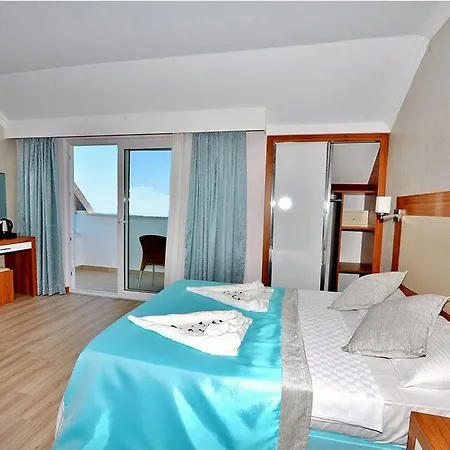 Hotell Mesut 4*